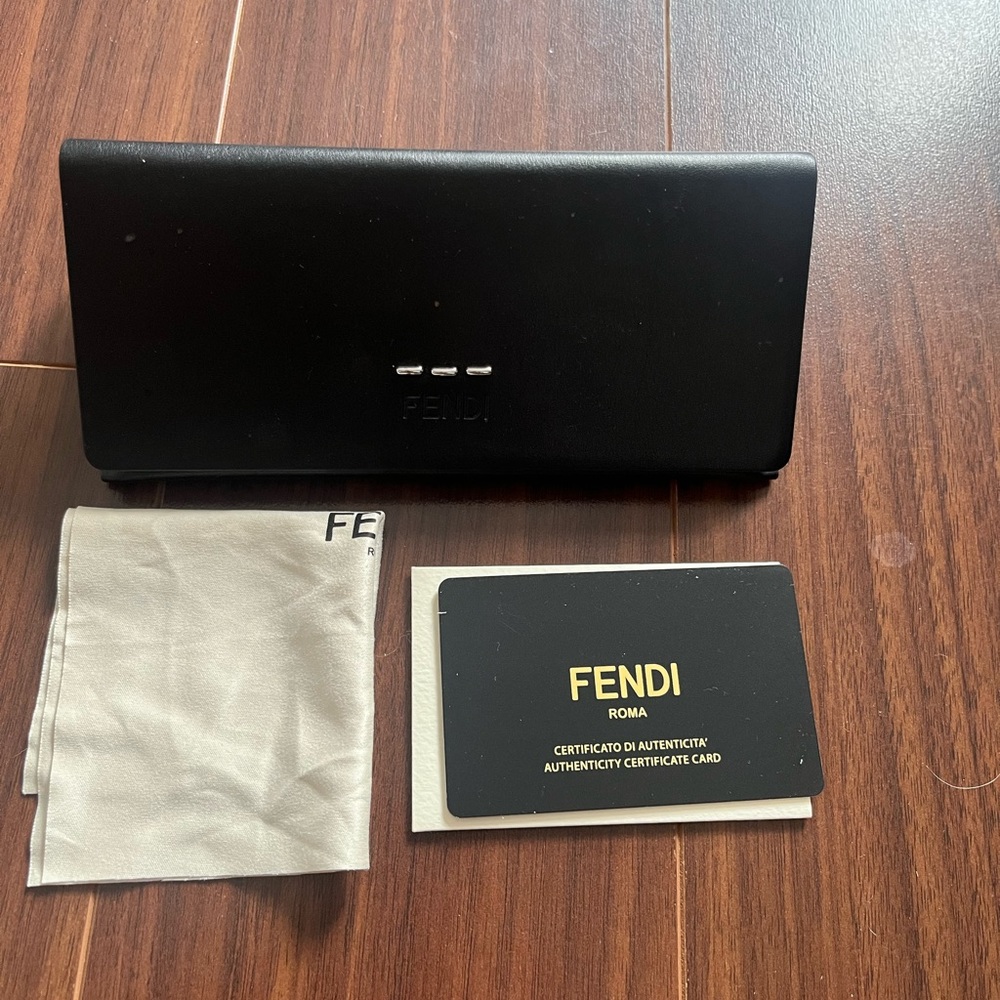 Fendi Roma Sunglasses - Picture 7 of 12